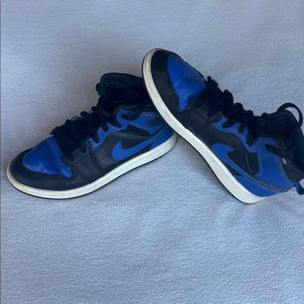 Kids Size 2Y, Nike Jordan 1s, Black and Blue Mid-Top Sneakers - Picture 7 of 8